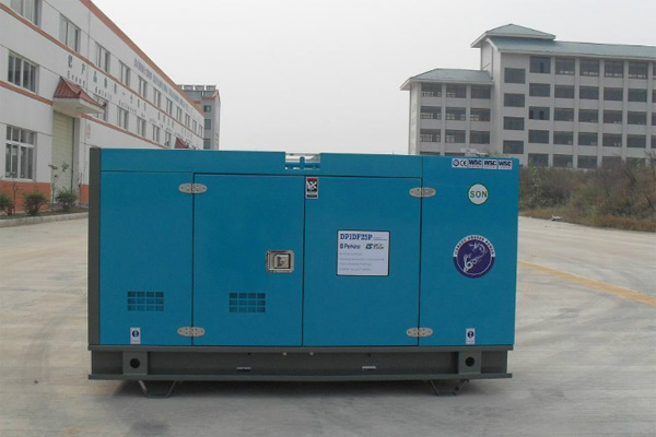 揭东发电机租赁如何正确安装空气滤清器？