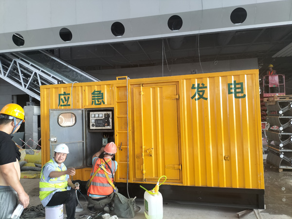 揭东怎样判断空气滤清器是否需要更换？